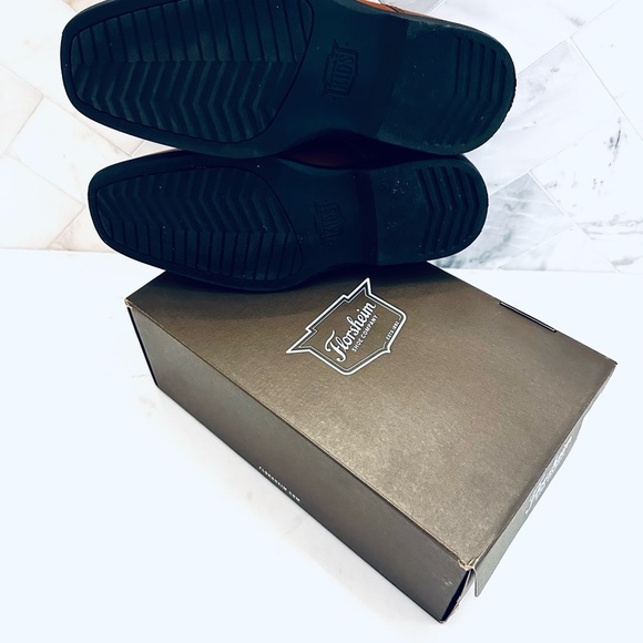 BOYS FLORSHEIM REVEAL CAP TOE DRESS SHOE (w/ bl reversible matching cognac belt) - Picture 9 of 9